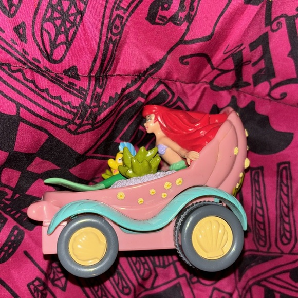 👛 Little Mermaid pull back car toy - Picture 2 of 4